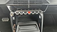 Peugeot 208 e-208 136ch GT — photo 17