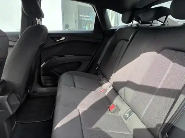 Audi Q4 E-Tron q4 sportback e-tron 35 e-tron 170ch — photo 8