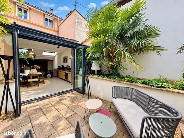 Maison de ville Guilhemery rénovée