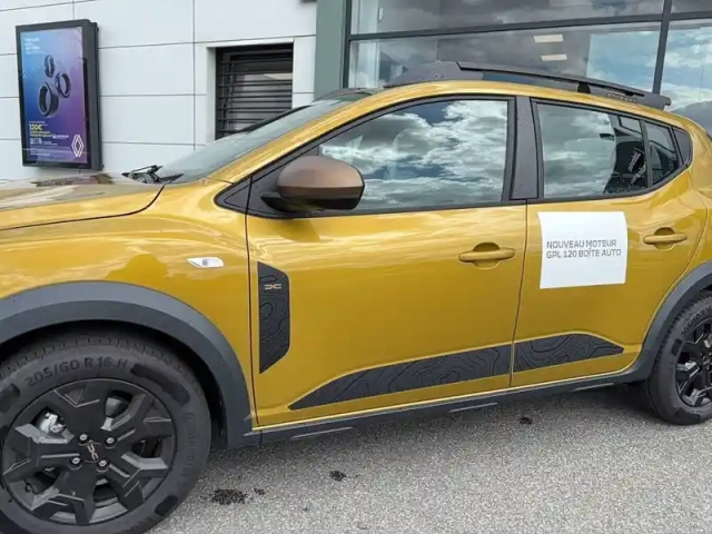 Dacia Sandero eco-g 120 auto — photo 5