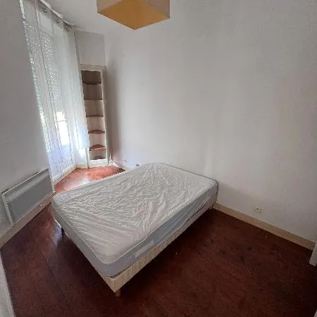 Appartement T3 BORDEAUX - 45 m2 - 920 Euros TTC
