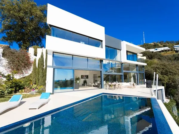 Maison Contemporaine - 662m ²