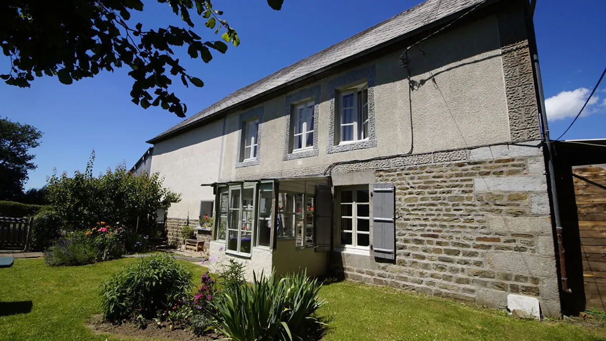 Photo 1