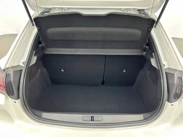 Peugeot 208 electrique 50 kwh 136ch — photo 6