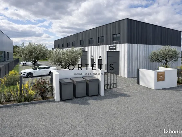 Local 130 m² Drémil-Lafage