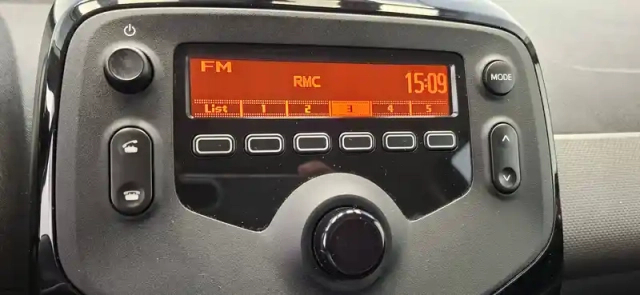 Peugeot 108 vti 72ch bvm5 — photo 64