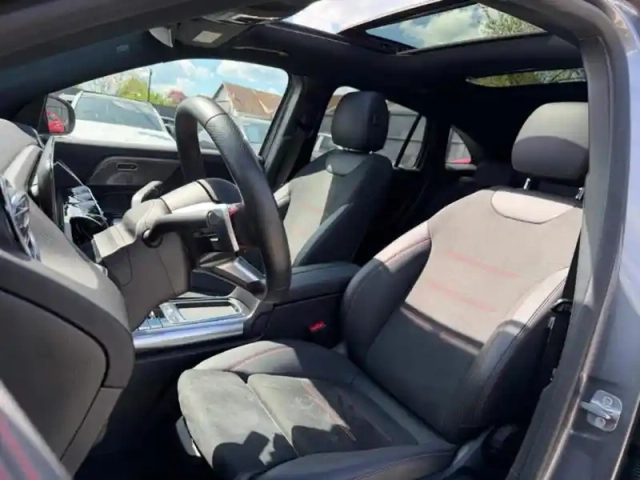 Mercedes Gla 200 d amg line — photo 35