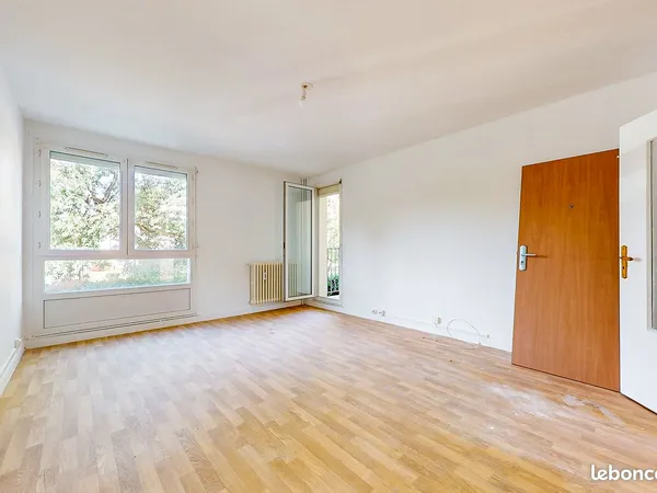 APPARTEMENT 4 pièces 79 m²