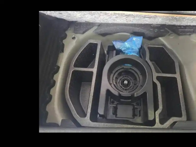 Peugeot 208 puretech 100 s&amp;s eat8 — photo 13