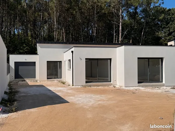 Maison d'architecte de plain-pied neuve de 145 m² en lisière de bois - À 5 minutes de la gare TGV d'