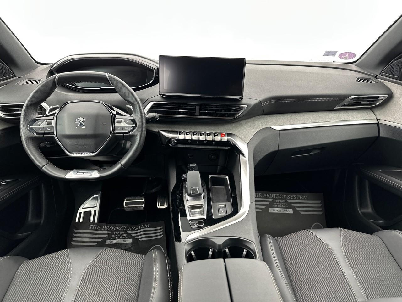 Peugeot 3008 puretech 130ch s&s eat8 gt — photo 11