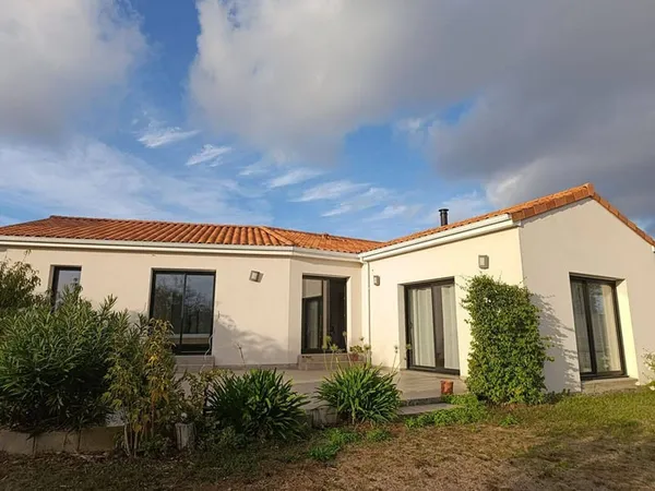 Maison de plain-pied 5 pièces 108 m²