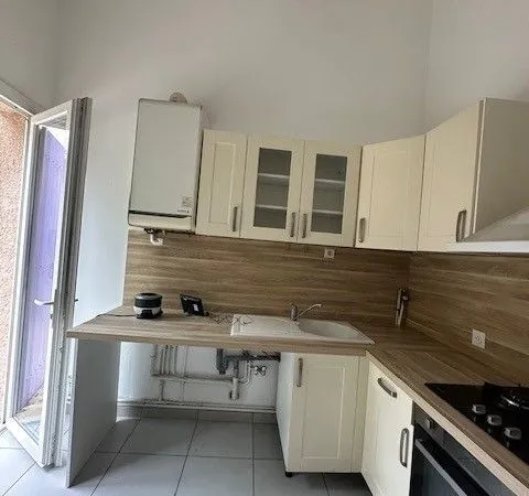 Maison Location Marseille 3p 65m² 1040€