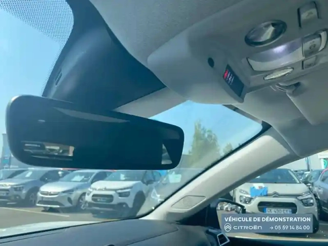 Citroën C4 e- 136 ch automatique — photo 21
