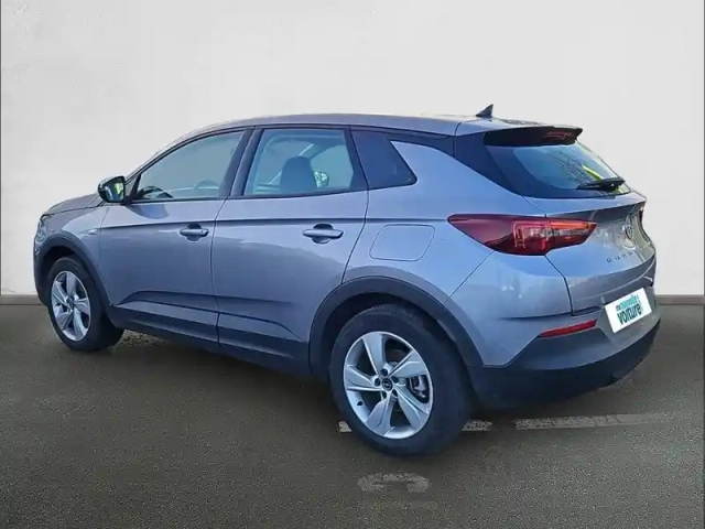 Opel Grandland hybrid 225 ch bva8 — photo 7