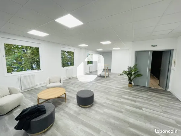 Bureau 1 522 m²