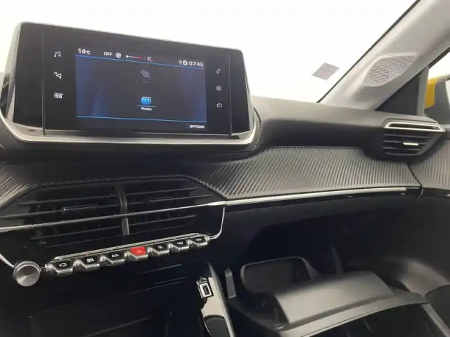 Peugeot 208 puretech 100 s&amp;s eat8 — photo 60
