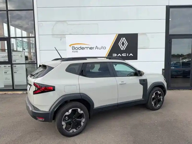 Dacia Duster hybrid 155 — photo 6