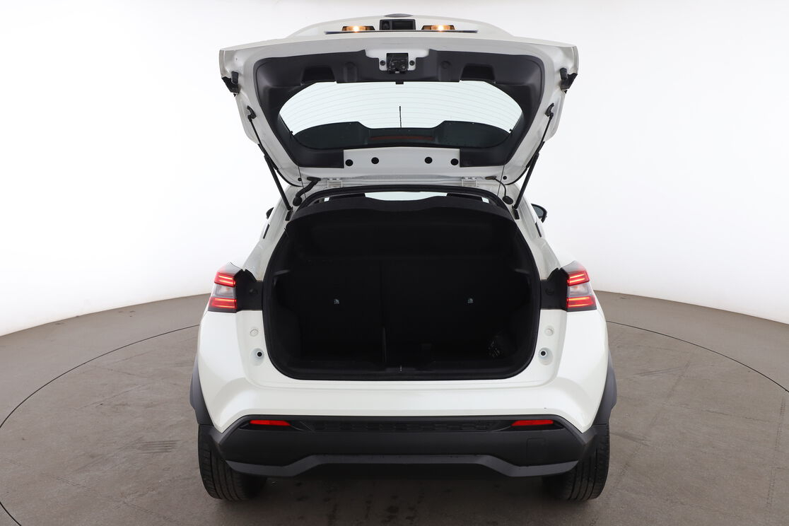Nissan Juke 1.0 DIG-T Acenta DCT — photo 12