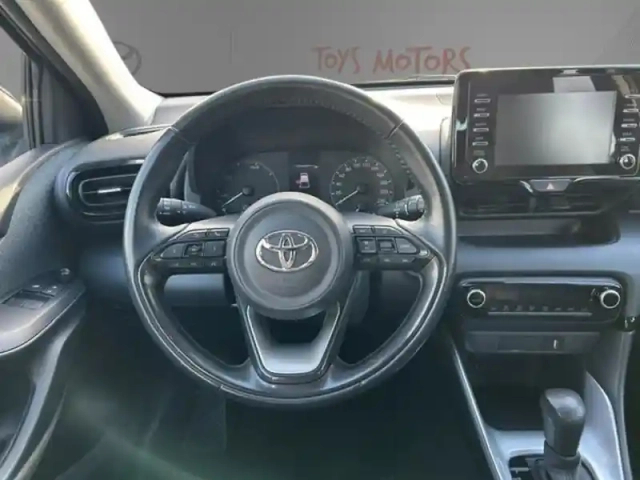 Toyota Yaris hybride 116h france — photo 9