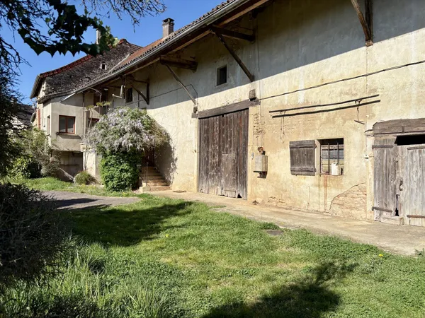 Maison Bourguignonne A Restaurer Dans Charmant Village