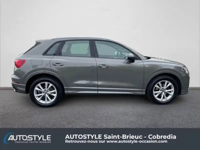 Audi Q3 35 tdi 150ch s line s tronic 7 — photo 22