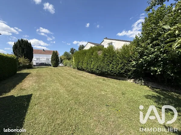 Terrain 1715 m² Malroy