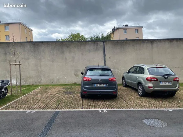 Parking extérieur