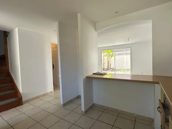 Location maison 4 pièces 82 m² à Boucau (64340)