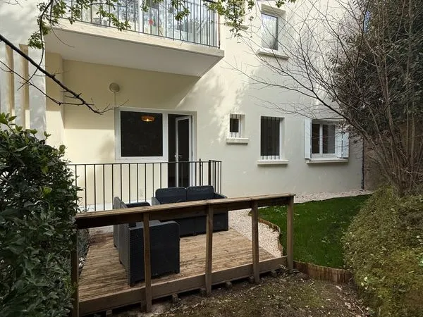 Appartement entièrement rénové avec jardin privatif - Bayonne