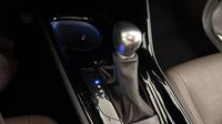 Toyota C-Hr 184h Distinctive 2WD E-CVT MY22 — photo 29