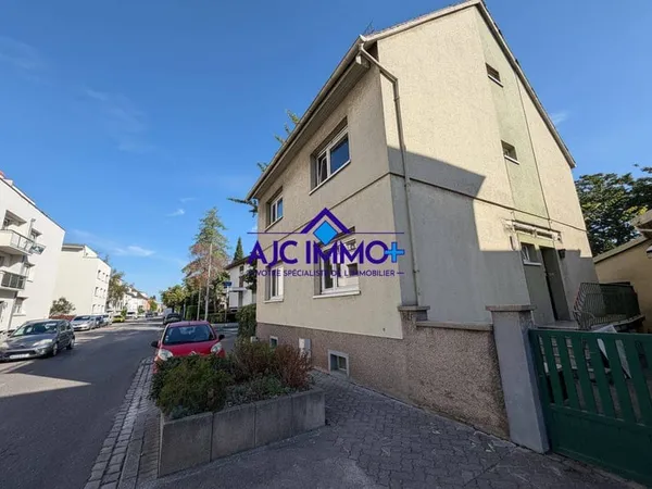 Immeuble 175 m²