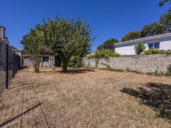 Terrain 414 m²