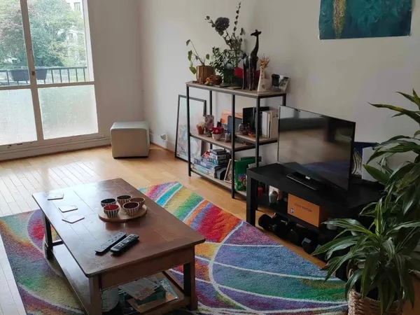 Propose colocation dans appartement 73m² Paris 15ème - Lourmel / Porte de Versailles