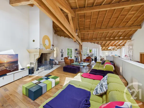 Maison 12 pièces 453 m²