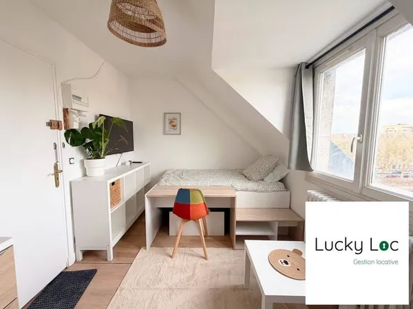 Appartement 1 pièce 9 m²