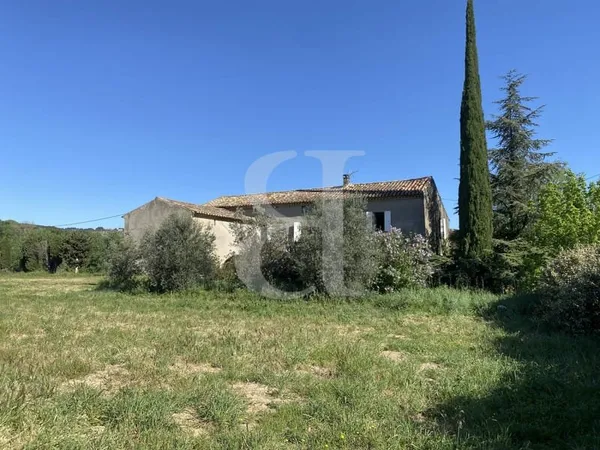 Mas à restaurer proche de Vaison-la-Romaine - Exclusivité
