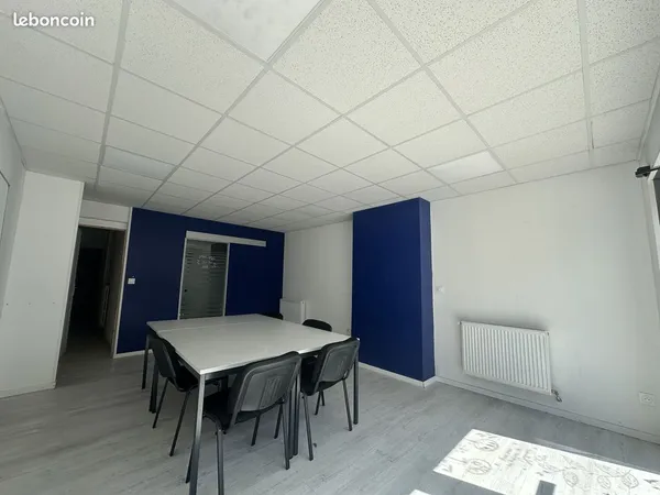 Local commercial 51 m² Marly