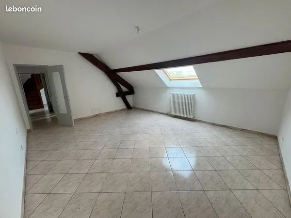 Appartement Duplex Noidans le Ferroux