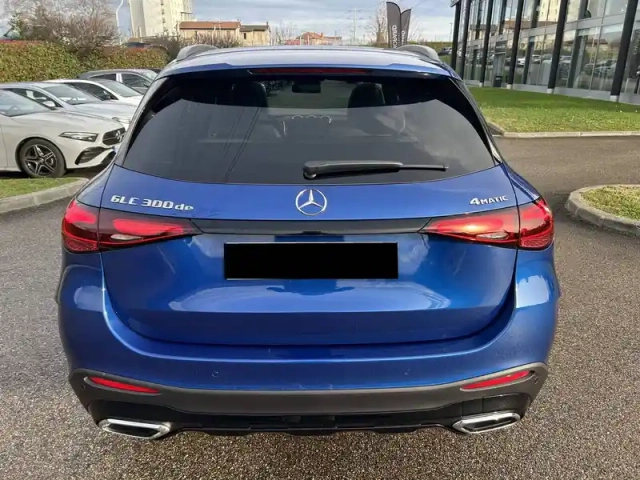 Mercedes Glc 300 de hybrid eq 9g-tronic 4matic — photo 33