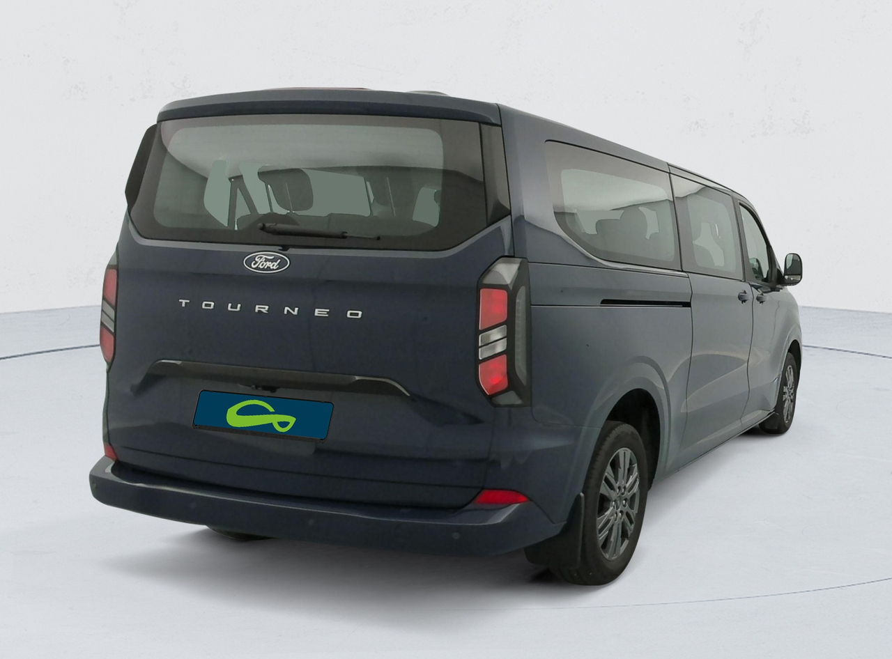 Ford Tourneo Custom — photo 5