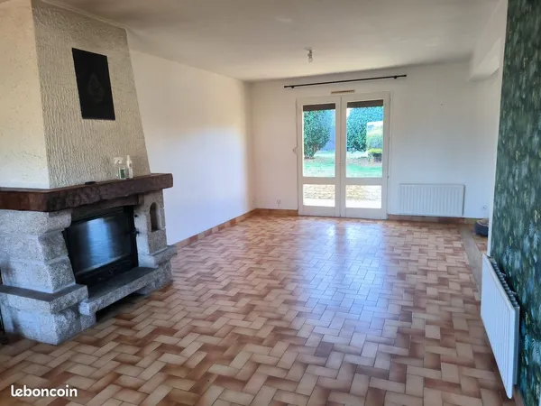 MAISON à louer LE TREVOUX 29380