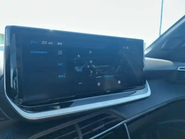 Peugeot 2008 100 s&amp;s bvm6 — photo 22