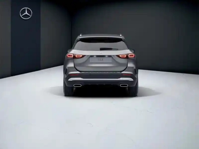 Mercedes Gla 200 d amg line — photo 19