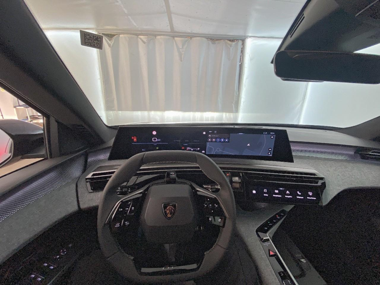 Peugeot 3008 hybrid 145 e-dcs6 gt — photo 12