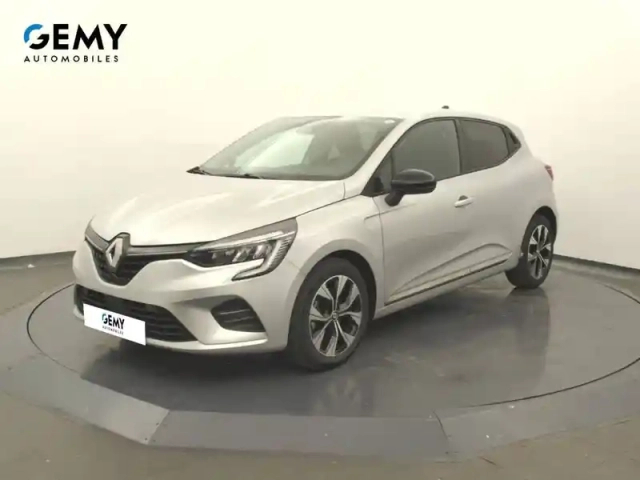 Renault Clio blue dci 100 — photo 1