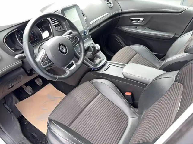 Renault Scenic blue dci 120 — photo 23