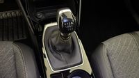Peugeot 2008 1.2 PureTech 100ch S&S Allure — photo 29