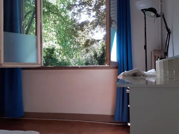 T3 meublé, lumineux, calme et spacieux, RDC immeuble en S de Grenoble