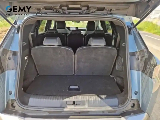 Peugeot 5008 electrique 210 ch 73 kwh — photo 6